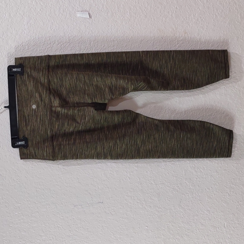 ATHLETA Black And Green Set. - Picture 13 of 17